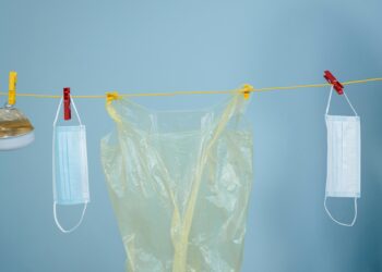 Exploring the Eco-Footprint: Assessing the Environmental Impact of Plastic Alternatives