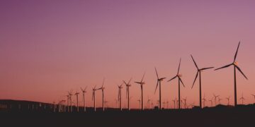 Exploring Sustainable Power: The Essentials of Renewable Energy for Students
