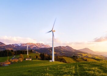 Green Power Shift: How Renewable Energy Slashes Carbon Footprints
